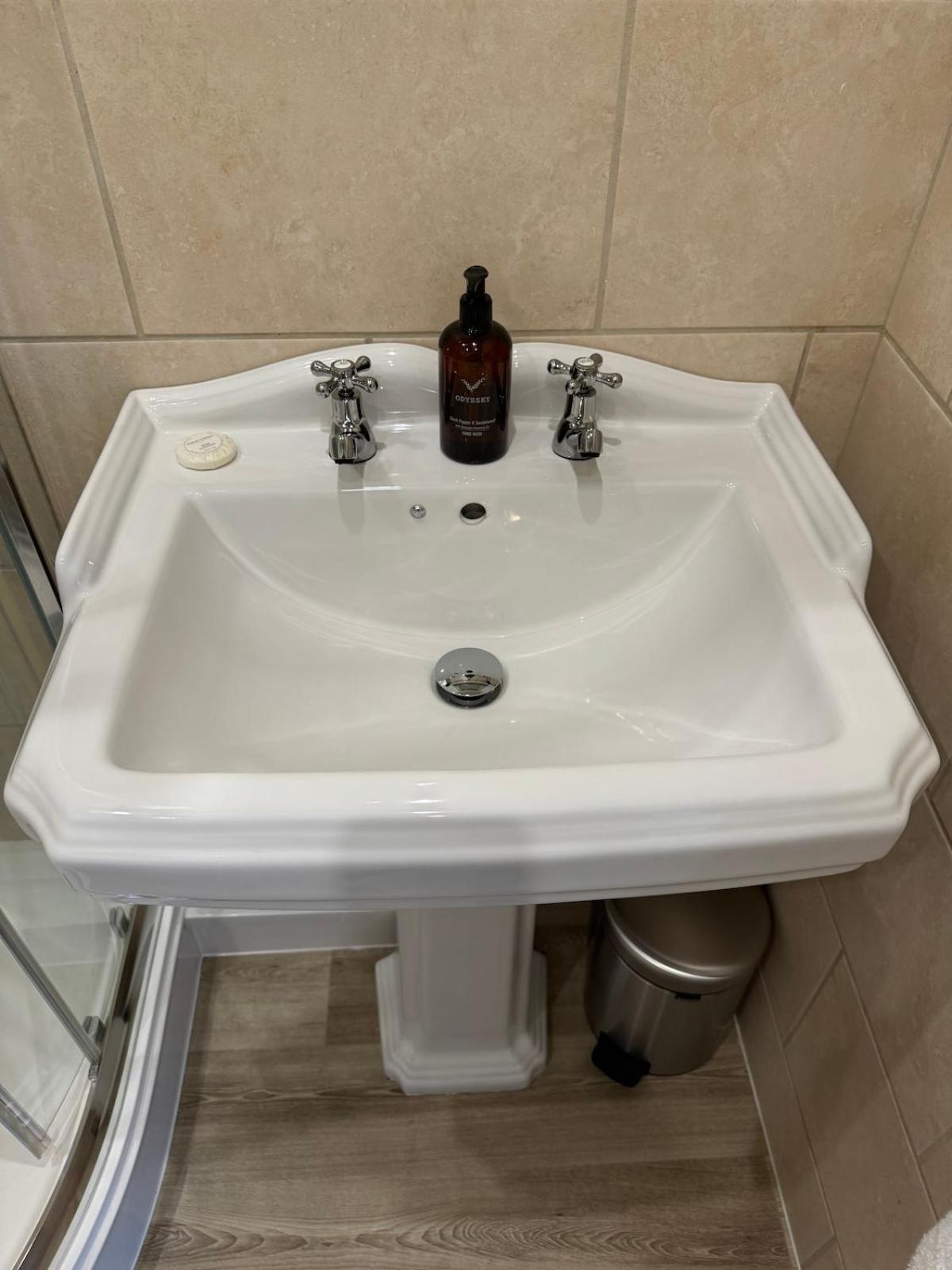 Chew View Luxury Apartment 凯恩舍姆 外观 照片